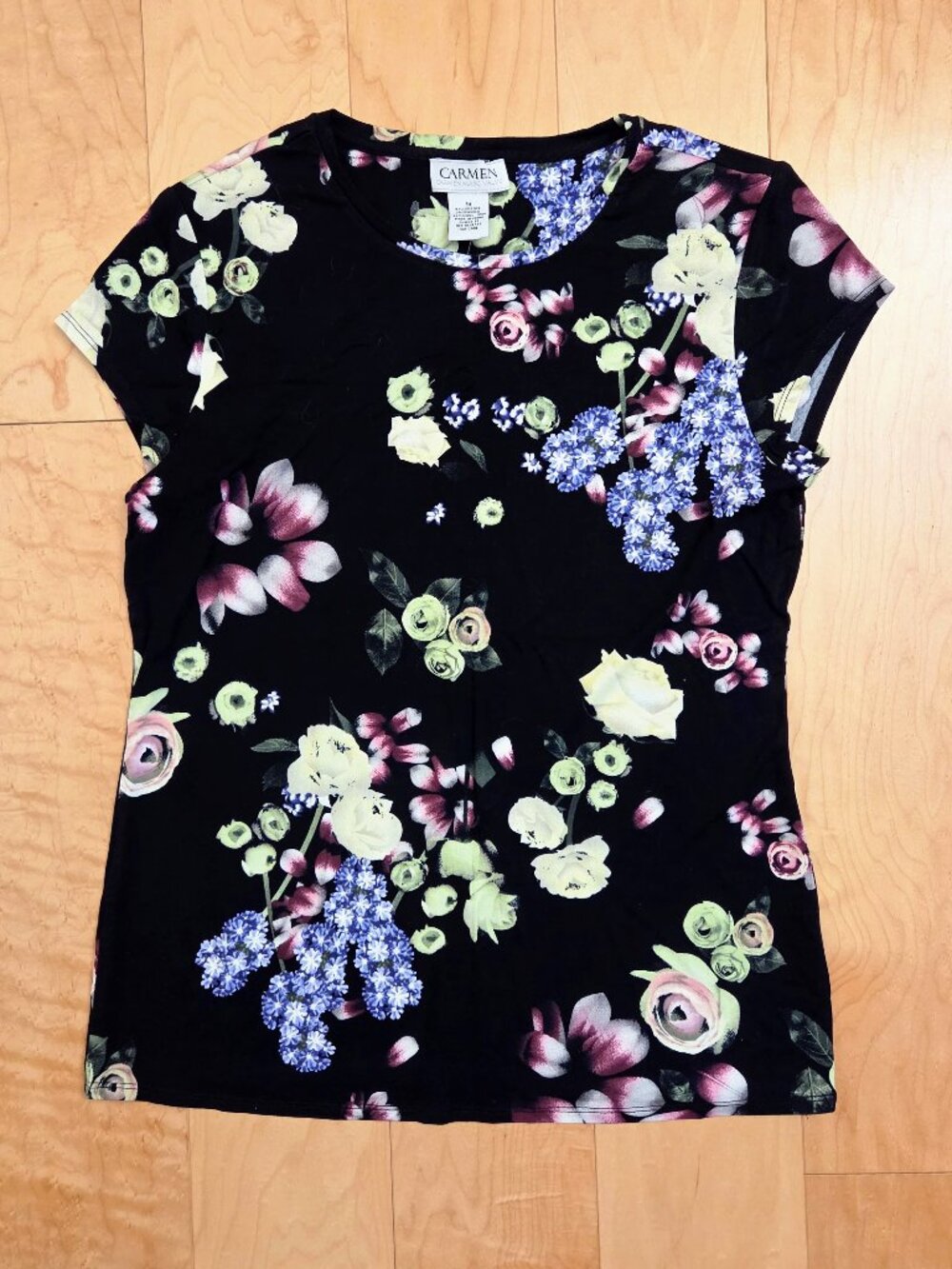 Carmen Marc Valdo sz M Floral Short Sleeve Knit Top Blouse NEW